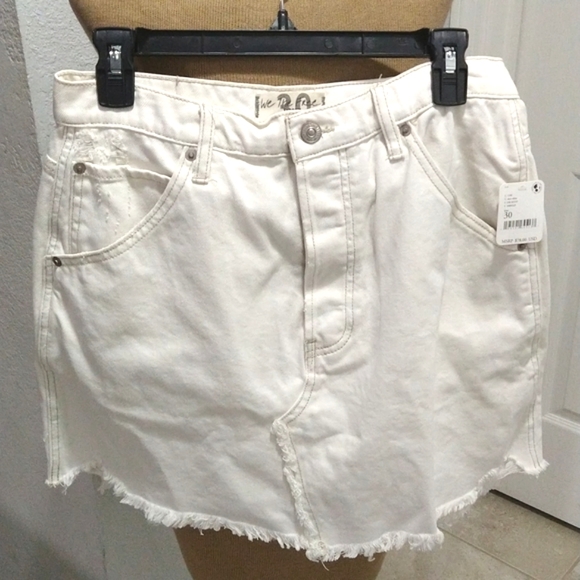 Free People Brea Cut Off Skirt - Picture 6 of 9